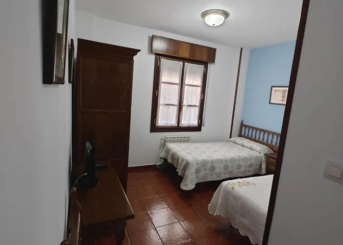 Guest house Cantigas 3*